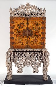 The Witcombe Cabinet, ca. 1697 (japannert og forsølvet tre)