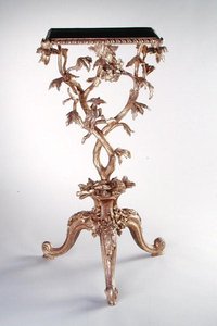 Stativbord, ca. 1760 (forgylt tre) av English School