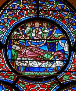 Vindu som viser St. Dunstan som drømmer om at han skal tilbringe dagen i himmelen av English School