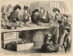 Unge damer i den ødelagte byen lager og deler ut smørbrød til sultende og nødlidende barn av English School
