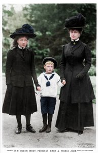 Dronning Mary, prinsesse Mary og prins John, 1910-tallet