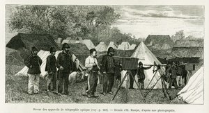 Gjennomgang av optisk telegrafiapparat. Gravering av E.Ronjat, for å illustrere historien Trente mois au Tonkin, i 1884, av legen Paul Hocquard, i le tour du monde 1890, under ledelse av Edouard Charton (1807-1890), Hachette, Paris. av Etienne Antoine Eugene Ronjat