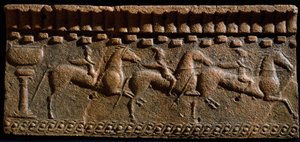 Etruskisk kunst: frisedekoratør av riddere fra et arkitektonisk ensemble i Murlo. 6. århundre f.Kr. Murlo, Antiquarium Municipal, Italia av Etruscan