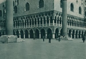 Hjørne av Dogepalasset på Piazzetta di San Marco, Venezia, Italia, 1927 av Eugen Poppel
