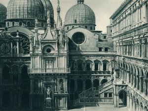Gårdsplassen til Dogepalasset, Venezia, Italia, 1927 av Eugen Poppel