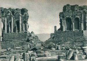 Scene av det greske teatret, Taormina, Sicilia, Italia, 1927 av Eugen Poppel