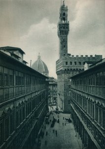 Palazzo Vecchio fra Uffizi-galleriet, Firenze, Italia, 1927 av Eugen Poppel