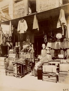 Butikk - rue du Petit Thomas av Eugène Atget
