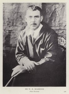 Mr W B Seabrook (s/hvitt bilde) av European Photographer