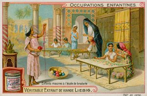 mauriske barn som jobber på en broderiskole (chromolitho) av European School