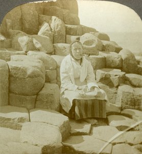 I ønskestolen, Giants Causeway, Antrim, Nord-Irland.