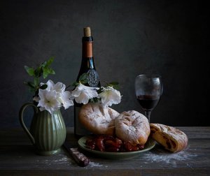 Rustikk vin og brød av Fangping Zhou