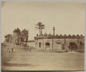 Secundra Bagh, viser bruddet og inngangsporten av Felice A. Beato