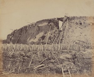 Vinkelen til North Taku-fortet som franskmennene gikk inn i, 21. august 1860, 1860. av Felice Beato