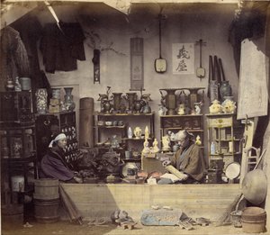Curio Shop av Felice Beato