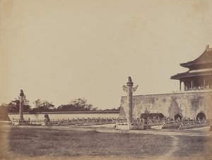 Inngang til vinterpalasset, Pekin, 29. oktober 1860, 1860. av Felice Beato
