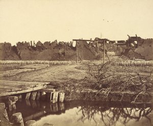 Utsiden av North Fort, som viser den engelske inngangen av Felice Beato