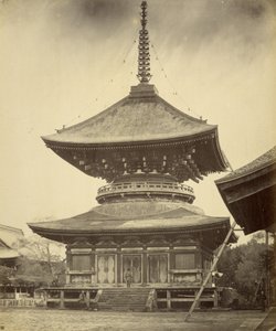 Enetasjes Pagoda, Hachiman-helligdommen, Kamakura av Felice Beato