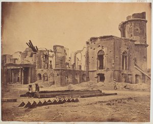 Forsiden av Residency, Lucknow, 1858 av Felice Beato