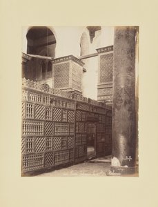 Kairo - Interiør i sultan Qalawuns moské av Félix Bonfils