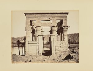 Philae. Hypaetraltempel, sett forfra, Egypt av Félix Bonfils