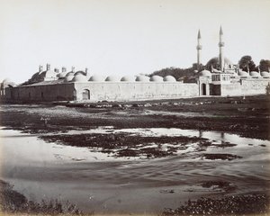 Utsikt over komplekset til Tekkuyeh Suleimaniyeh, i Damaskus, Syria, en del av et kompleks av en madrasa, en moske og et kloster, regissert av dervisjenes orden, for å lette oppholdet til pilegrimene på vei til Mekka av Félix Bonfils