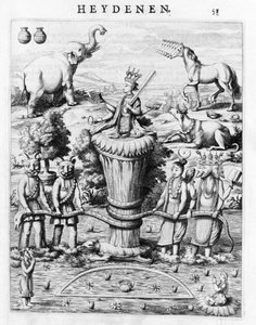 Samudramathana, med deltakelse av Deva (Surya, Shiva, Vishnu, Brahma) med demoner og fjell. Ifølge Baldaeus Philippus Afgoderye der oost-indische Heydenen. Amsterdam 1672 av Flemish School