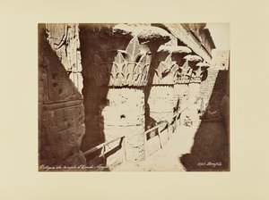 Portikken til Esneh-tempelet. (Egypt) av Félix Bonfils