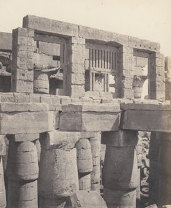 Karnak Theben, Palace - Hypostyle Hall - Vindu og hovedsteder i ..., 1851-52, trykt 1853-54. av Félix Teynard