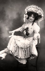 Fanny Dango 1878-1972, sanger og danser, tidlig på 1900-tallet.