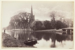 Stratford-on-Avon, kirke fra Avon av Francis Bedford