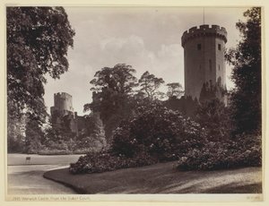 Warwick Castle, fra den ytre domstolen, 186094. av Francis Bedford