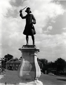 Statue av generalmajor James Wolfe (1727-59) (bronse) (s/hvitt-bilde)