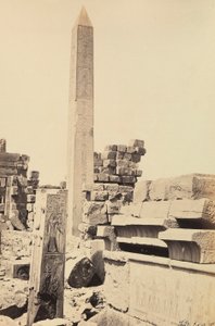 "Egypt og Palestina": granittobelisk bygget av farao Tuthmosis I og dronningen Hatshepsut i det store tempelet til Amun-Ra, Karnak, Egypt av Francis Frith