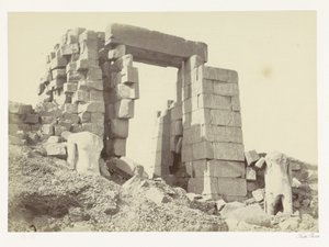Granitt pylon av Karnak tempel Granitt pylon. Karnac (tittel på objekt) av Francis Frith
