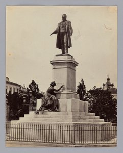 Milano. Antonio Tantardini (1829-1879) og Odoardo Tabacchi (1831-1905), monument over Camillo Benso, greve av Cavour, italiensk politiker og forretningsmann av Francis Frith