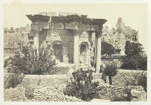 The Circular Temple, Baalbec, 1857. av Francis Frith