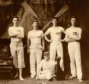 Whitby Friendship Roing Club Crew, Whitby, England. 1901 av Frank Meadow Sutcliffe