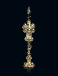 Pakkeforgylt kopp og deksel, 1609-29 av Franz Fischer