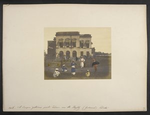 Dwelling of an English gentleman, [Garden Reach,] Calcutta, c.1851-52 (hand coloured photo)   1350627   no       norwegian Successfully Translated  Original: French garden Translat: French garden 1175452 no norwegian Successfully Translated Original: Betty