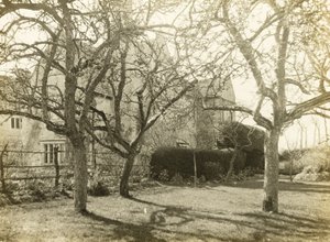 Kelmscott Manor: Fra frukthagen av Frederick H. Evans