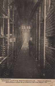Chateau Lafite-Rothschild, Pauillac, Medoc, bibliotek med samling av viner siden 1797 av French Photographer