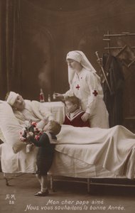 Barn som ønsker et godt nytt år til sin skadde far, WW1 av French Photographer