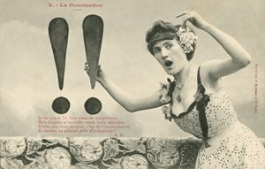 Jente med to utropstegn (s/hvitt bilde) av French Photographer