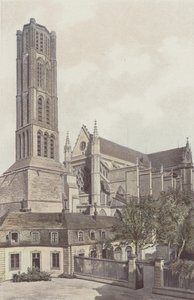 Limoges, St-Etienne Cathedral, Bell Tower og S O Facade (Utsikt tatt fra den indre gårdsplassen til bispedømmet) av French Photographer