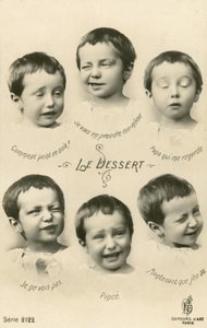 Liten gutt trekker ansikter (s/hvitt bilde) av French Photographer