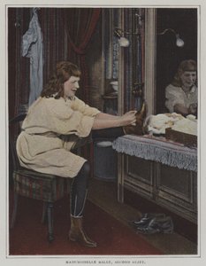 Mademoiselle Salle, andre sujet, i garderoben hennes (fargebilde) av French Photographer
