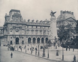 Paris: Gambettas monument i hoffet til Louvre (s/hvitt bilde) av French Photographer