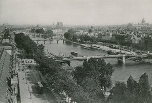 Perspektiv på Seinen, utsikt tatt fra Pavillon de Flore, Seinen, utsikt tatt fra Pavillon of Flore (fotogravure) av French Photographer