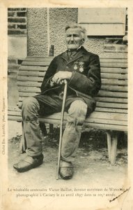 Victor Baillot, den siste overlevende fra slaget ved Waterloo, fotografert ved Carisey 22. april? av French Photographer